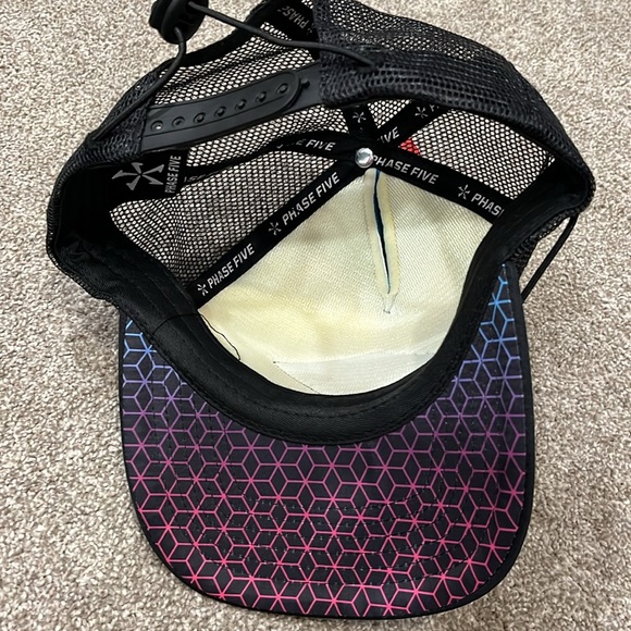 Phase 5 hat - Picture 4 of 7
